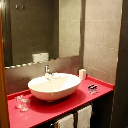 Casual Arriaga Πανσιόν 2*