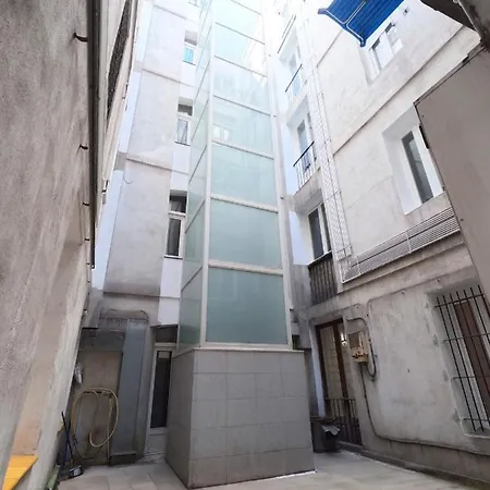 Casual Arriaga Πανσιόν